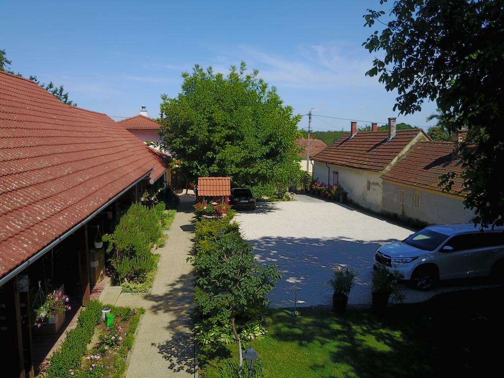 Aurora Haz Apartment Zalakaros Luaran gambar